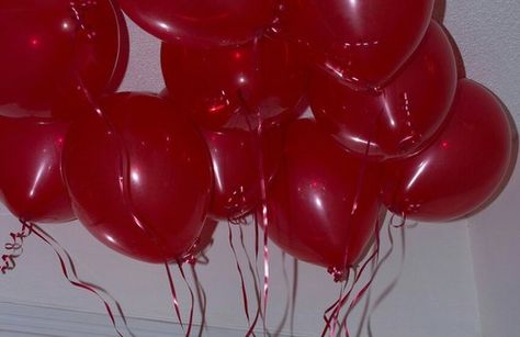 💦 For more pins follow ya girl @hoodsfinest Red Balloons Aesthetic, Birthday 22, Red Taylor Swift, Red Birthday Party, 22 Birthday, Valentine's Party, Birthday Goals, House Of Balloons, 22nd Birthday