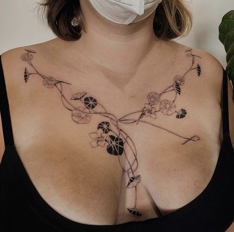 Nasturtium Flower Tattoo, Bindweed Tattoo, Nasturtium Tattoo, Flower Chest Tattoo, Shhh Tattoo, Fantasy Flora, Tatoo Inspiration, Funky Tattoos, D Tattoo