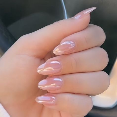 Iridescent French Tip Nails Almond, Sheer Pink Chrome Nails, Milky Nails, Subtle Nails, Pretty Gel Nails, Soft Nails, Girls Nails, Minimalist Nails, Classy Nails