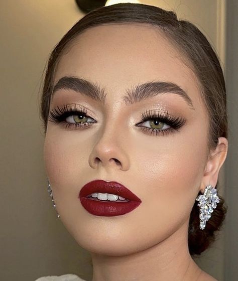 Soft Makeup For Red Dress, Natural Bridal Makeup With Red Lips, Red Evening Dress Makeup, Wedding Makeup Burgundy Lips, Makeup Idea For Red Dress, Natural Makeup For Red Dress, Red Lipstick Makeup Prom, Glitz And Glam Make Up Look, Makeup For A Wine Colored Dress