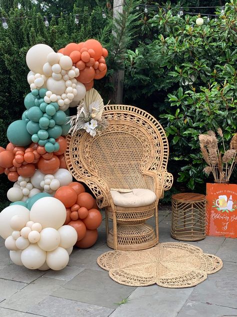 Wicker Party Decor, Baby Shower Chair For Mom, Rental Business Ideas, Baby Shower Chair, Event Rental Business, Ash Baby, Sprinkle Baby Shower, Baby Planning, Boy Baby Shower Themes