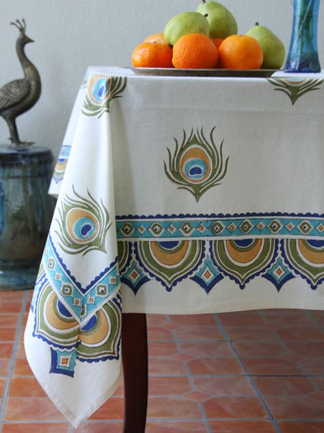 Table Cover Painting Designs, Table Cloth Fabric Painting Design, Painting On Table Cloth, Table Cloth Painting Design, Table Cloth Painting, Bedsheet Painting Designs, Feather Tablecloth, Tablecloth Painting, Table Cloth Design