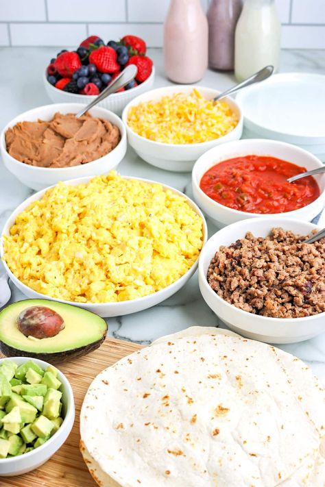 Breakfast Taco Bar Brunches, Mexican Breakfast For A Crowd, Brunch Bar Wedding, Mexican Breakfast Buffet, Breakfast Buffet Ideas Food Stations, Brunch Bar Ideas Food, Breakfast Bar Ideas Food Brunch Party, Breakfast Taco Bar, Breakfast Bar Food