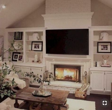 Cozy Farmhouse Living Room, Modern Farmhouse Living Room Decor, French Country Living, Farmhouse Living Room Decor Ideas, Rustic Farmhouse Living Room, Farmhouse Style Living Room, Modern Farmhouse Living, French Country Living Room, Modern Farmhouse Living Room