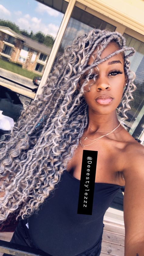 Big Twist Braids Hairstyles, Grey Hair Braids, Women Locs, Grey Hair Journey, Silver White Hair, Braids With Shaved Sides, Grey Hair Over 50, Grey Hair Inspiration, Big Box Braids Hairstyles