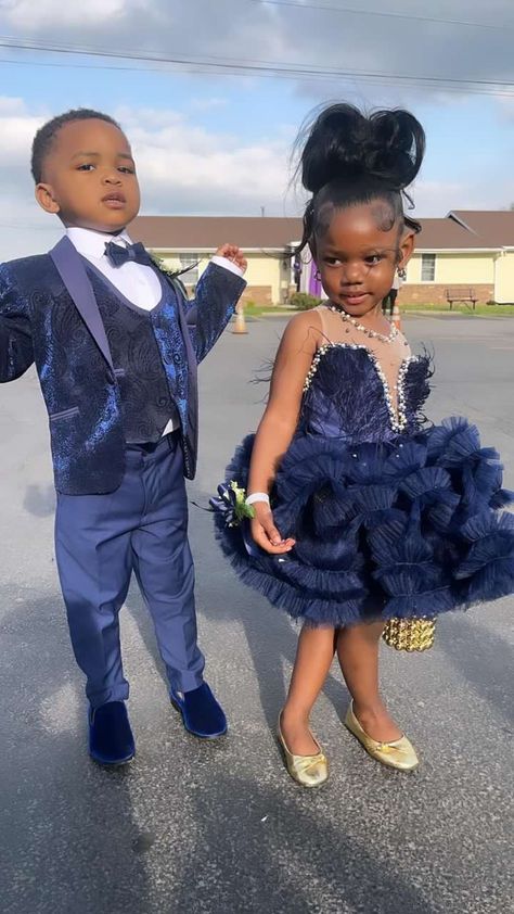 Kiddie Prom Ideas, Kiddie Prom, Kids Outfits Daughters, Black Kids Fashion, Lil Girl Hairstyles, Girls Attire, Cute Outfits With Jeans, Princess Kids, Frocks For Girls