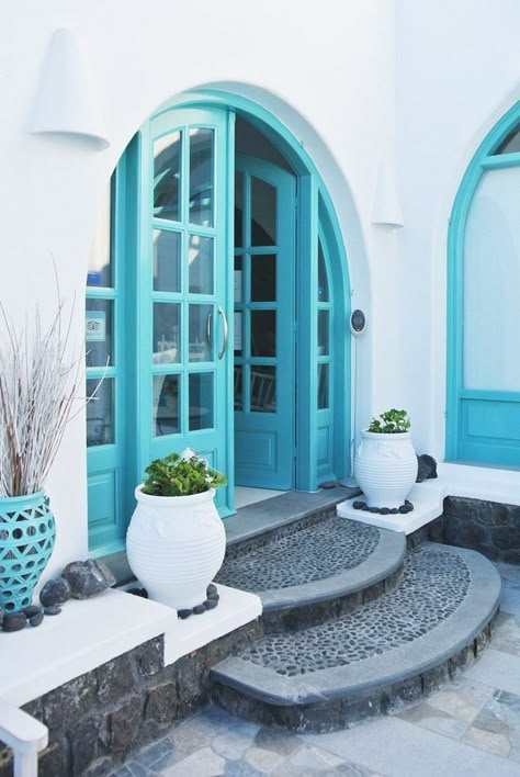 Santorini Greece House Interior, Santorini Greece Aesthetic Interior, Santorini Garden, Santorini Decor, Anastasia Princess, White And Blue Aesthetic, French Doors Bedroom, Blue Doors, Greek House