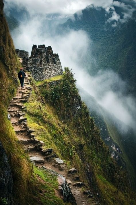 Challenge yourself with a solo hike along the Inca Trail to Machu Picchu. Experience the beauty and history of this iconic site. 🏞️🇵🇪 #SoloTravel #MachuPicchu #HikingAdventure Machu Pichu Hike, Inca Trail Hike, Inca Trail, Machu Picchu Peru, Inca Trails, Challenge Yourself, Machu Picchu, Solo Travel, Peru