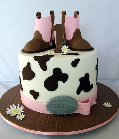 Rodeo Smash Cake Girl, Cowgirl Birthday Cakes, Cowgirl Cake, Horse Birthday Cake, Cowgirl Cakes, Cowboy Cakes, Cowgirl Baby Showers, Cow Cakes, Smash Cake Girl