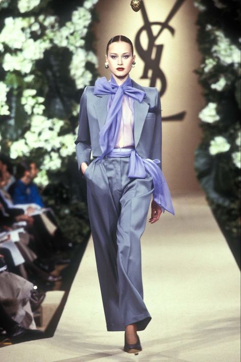 Ysl Runway, Saint Laurent Couture, Yves Saint Laurent Haute Couture, Saint Laurent Haute Couture, Ysl Fashion, Yves Saint Laurent Couture, 90s Runway Fashion, Vintage Runway, Vintage Ysl