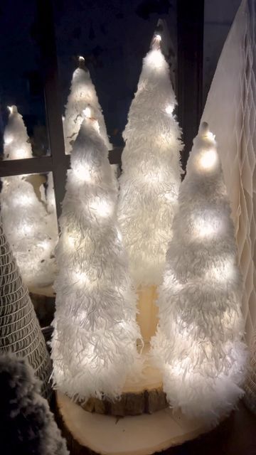 Dollar Tree Duster Christmas Tree, Dollar Tree Duster Crafts, Dollar Tree Christmas Crafts Diy 2022, Duster Christmas Tree, Dollar Tree Mini Christmas Tree Ideas, Dollar Tree Christmas Tree, The Navage Patch, Navage Patch, 2023 Crafts