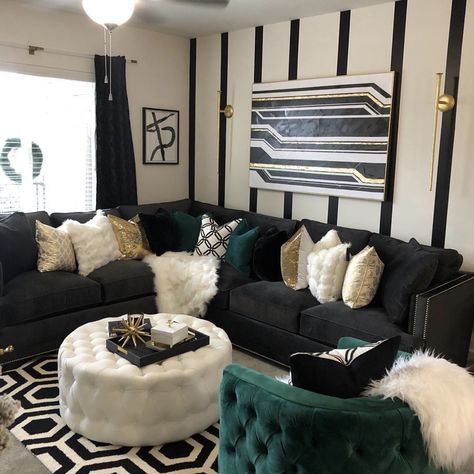 Grey And Color Living Room, Black And Emerald Green Living Room, Black Green And Gold Living Room, Black Couch Living Room Decor Color Schemes, Gray Black And Gold Living Room, Gold And Black Living Room Ideas, Olive Green Living Room Decor, Black Gold Living Room Decor, Black And Green Living Room