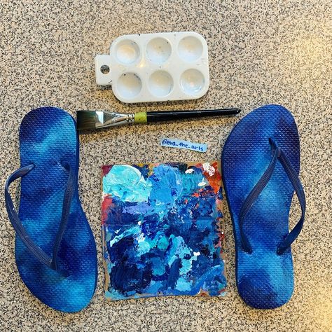 @eva_the_arts on Instagram: “Hello! Here are my finished flip flops from @oldnavy painted with @liquitexofficial and @goldenpaints acrylic paint! #art #artist…” Painted Flip Flops, Acrylic Paint Art, Club Ideas, Paint Art, Art Club, Womens Flip Flop, Acrylic Paint, Art Artist, Mens Flip Flop