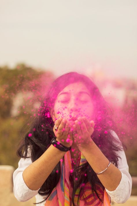 Festival of colours Bts Holi Pic, Holi Shoot, Holi Pics, Holi Pictures, Festival Of Colours, Holi Celebration, India Culture, Color Festival, Selfie Ideas