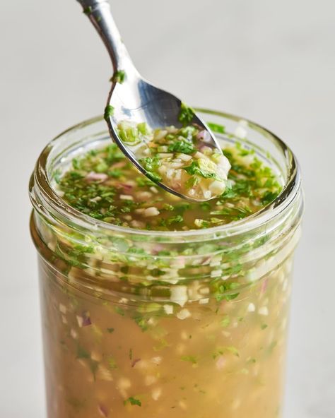 Vietnamese Sauce, Chimichurri Sauce Recipe, Pesto Hummus, Chimichurri Recipe, Salsa Guacamole, Marinated Beef, Foodie Crush, Small Food Processor, Chimichurri Sauce