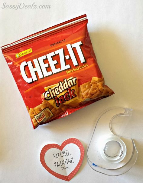 Cheez-It Crackers Valentine's Day Gift Bag Idea For Kids - Crafty Morning Crafty Morning, Cracker Snacks, Say Cheese, Cheez It, Valentine Treats, Printable Labels, Valentines Gift, Chip Bag, Crackers