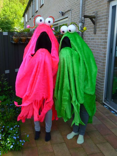 Muppet Martian (YipYip) Costume Tutorial Aliens Halloween Costume, Yip Yip Costume, Aliens Halloween, Alien Halloween Costume, Die Muppets, 90s Halloween Costumes, Space Costumes, Alien Halloween, Teacher Halloween Costumes