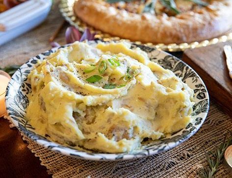 Chive Mashed Potatoes Recipe, Cream Cheese Mashed Potatoes, Creamy Mashed Potatoes Recipe, Mashed Parsnips, Soft Foods Diet, Cheese Mashed Potatoes, Mixer Recipes, Soft Foods, Mashed Potato Recipes