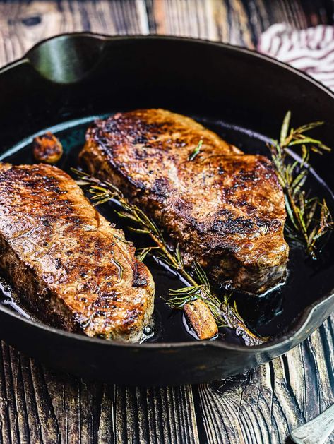 Cooking New York Strip In Cast Iron, Ny Strip Steak Recipes Cast Iron, Steak On Stovetop, Steak Without A Grill, Ny Strip Steak Recipes, Pan Fried Steak, Steak On Stove, Pan Fry Steak, Cook The Perfect Steak