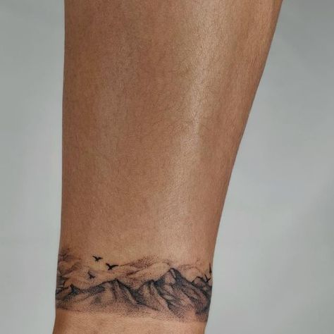 Enya Tattoo, Mountain Tattoo Ankle, Outside Ankle Tattoo, Mountain Back Tattoo, Hanumanji Tattoo, Tattoo Berge, Edelweiss Tattoo, Cool Nature Tattoos, Mountain Tattoo Ideas