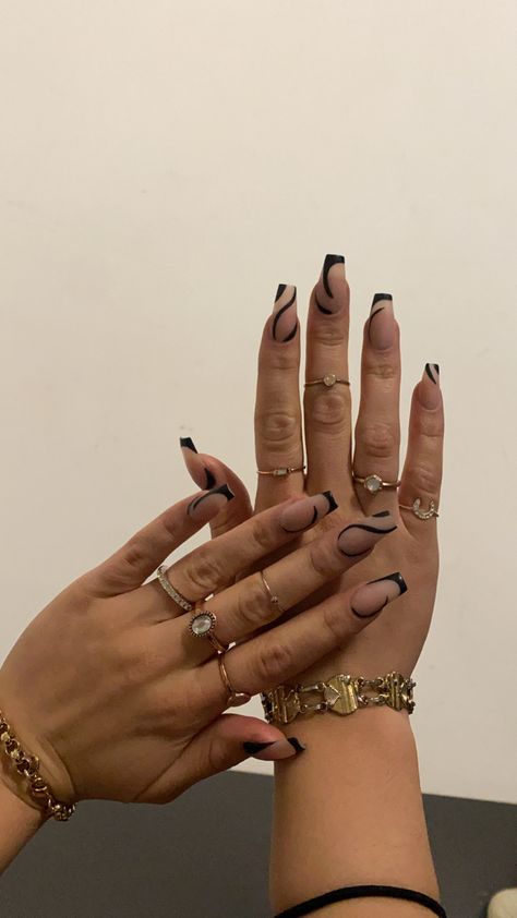 Black Swirl Nails, Dance Nails, Black Acrylic Nail Designs, Nails With Black, Acrylic Nails Nude, Swirl Nails, Formal Nails, Nude Nail Designs, Homecoming Nails Acrylic