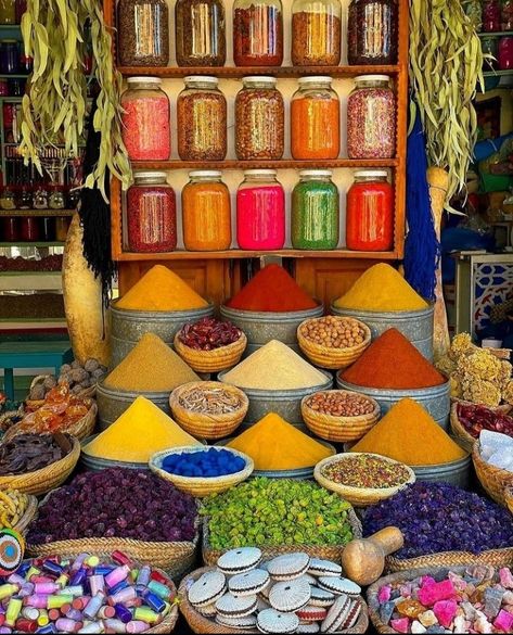 Marrakesh Market, Marrakech Market, Aladdin Play, Moroccan Party, Visit Marrakech, Marrakech Travel, Moroccan Spices, Spice Shop, Dream Vacations Destinations