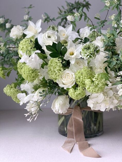 Green Viburnum, Big White Flowers, White And Green Flowers, Pretty Decorations, White Flower Arrangements, Greenery Arrangements, Westport Ct, Clear Vase, Modern Flower Arrangements