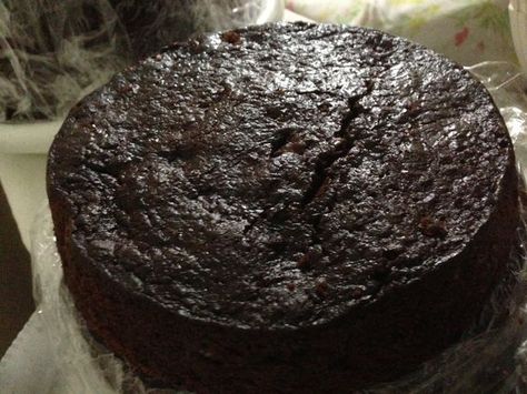 Trinidad Black Cake Recipe, Jamaican Christmas Cake, Black Cake Recipe, Jul Kaka, Chocolate Fruit Cake, Milk Fruit, Fruit Cake Recipe, Cakes For Sale, Trinidad Recipes