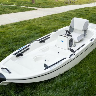 Fishing Kayak Ideas, Small Jet Boats, Motorized Kayak, Kayak Motor, Kayak Transport, Jet Ski Fishing, Kayak Outriggers, Kayaking Ideas, Kayak Bass Fishing