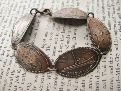 25 Pretty Penny Projects To DIY Penny Bracelet, Lucky Penny, Bracelet Love, A Bracelet, Crafty Craft, Craft Time, Diy Schmuck, Diy Projects To Try, Cute Crafts