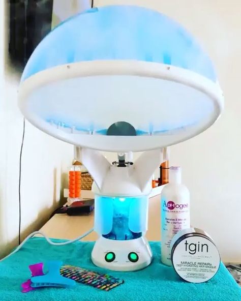 Do you steam on your wash day like @maneobjective ? Hair Steamer, Hair Steamers, Best Hair Care Products, Natural Hair Oils, Christmas Board, Wash Day, Air Dry Hair, Clarifying Shampoo, Dull Hair