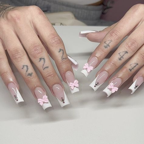 Nail Designs Gems, Beauty Enhancement, Fashion French, Different Nail Shapes, Acrylic Nail Set, French Pink, Shoe Nails, Long Acrylic Nails Coffin, Long Acrylic