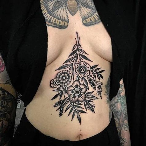 Tattoos Torso, Stomach Tattoos Women, Stomach Tattoo, Lost Princess, Traditional Tattoo Inspiration, Belly Tattoos, Torso Tattoos, Belly Tattoo, Chest Piece Tattoos