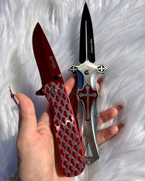 At our woman-run 🔪 company, we're passionate about helping you feel safe and confident. Take 50% off using code DECEMBER ❄️ Switchblades Aesthetic, Cute Switchblade, Aesthetic Girl Holding A Knife, Knives Aesthetic, Knife Aesthetic, Pretty Knives, Butterfly Knife, Blood Art, Dagger Knife