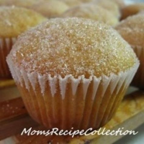 Muffins...that Taste Like Donuts Jelly Donuts, Donut Cupcakes, Doughnut Muffins, Donut Flavors, Donut Muffins, Donut Maker, Donuts Recipe, Hot Dip, Cake Donuts