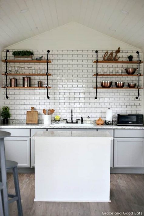 White Farmhouse Kitchen by Grace and Good Eats | Dreamy Modern Farmhouse Kitchens #modern #farmhouse #kitchen #kitchenideas #fixerupper #magnolia #modernfarmhouse #kitchendecorideas #kitchenmakeover #deocr #homedecor #kitchendecorating #joannagaines #kitchenideas #modernfarmhousekitchen #DIY #kitchencolors #kitchencabinets #kitchenisland Shed With Kitchenette, Bakery Shed Tiny House, She Shed Kitchen, She Shed Kitchen Ideas, She Shed Bakery Ideas, She Shed Bakery, Baking Shed, Bakery Shed, Shed Kitchen Ideas