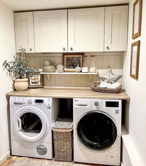 Coastal Laundry Room, Small Utility Room, Utility Room Designs, Rustic Laundry Rooms, Dream Laundry Room, Laundry Room Sink, Laundry Room Layouts, Laundry Room Renovation, Laundry Room Ideas