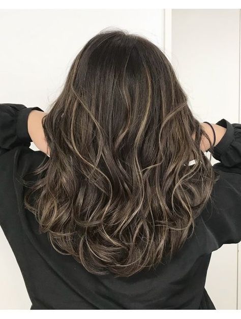 Short Hair Waves, Hair Arrange, Brown Hair Balayage, Permed Hairstyles, Hair Inspiration Color, Hair Inspo Color, Hair Waves, Aesthetic Hair, Brunette Hair Color