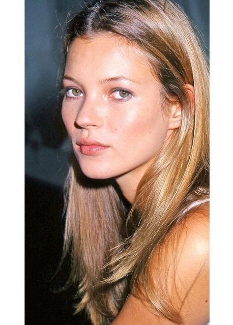 Kate Moss young 90s #vintage 1990 Style, Kate Moss 90s, Kate Moss Style, Queen Kate, Miss Moss, Gisele Bündchen, Linda Evangelista, Long Blonde, Cindy Crawford