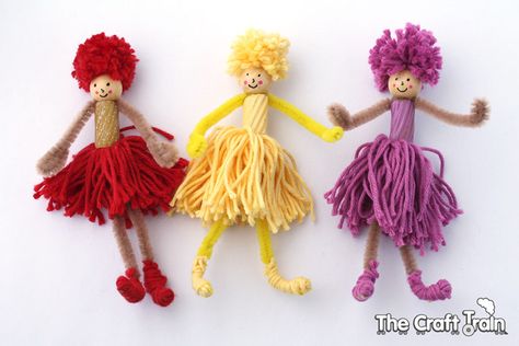 Pom pom and pipe cleaner dolls Pipe Cleaner Dolls, Pipe Cleaner Crafts, Yarn Dolls, Pom Pom Crafts, Operation Christmas Child, Clothespin Dolls, Peg Doll, Childrens Crafts, Pipe Cleaner