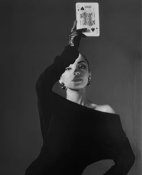 Sade Adu Photoshoot, Sade Adu Style, Sade 90s, Jenny Aesthetic, 21st Bday Photoshoot, Sade Live, 90s Bombshell, Roisin Murphy, Slick Back Hair