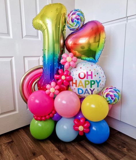 Rainbow Bouquet, Baby Shower Girl Diy, Diy Balloon Decorations, Balloon Arrangements, Birthday Balloon Decorations, Balloon Gift, Hello Kitty Party, Balloon Centerpieces, Balloon Design