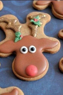 Decorated Gingerbread Man Cookies, Gingerbread Cookie Recipes, Ginger Man Cookies, Reindeer Gingerbread Cookies, Easy Gingerbread Cookie Recipe, Rudolph Cookies, Easy Gingerbread Cookies, Gingerbread Reindeer, Gingerbread Cookie Dough