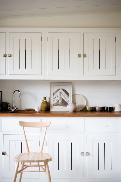 Cabinet Detail, Plain English Kitchen, Timeless Interior Design, Rustic Home Interiors, Plain English, Timeless Interior, English Kitchens, Bright Kitchens, Decor Luxury