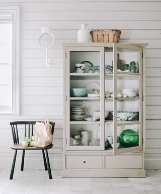 How to style a display cabinet – 10 tips from design experts Farmhouse Kitchen Wall Decor, Vintage French Furniture, Shabby Chic Kitchen Decor, Kitchen Dresser, Shabby Chic Room, Kitchen Pantry Design, Shabby Chic Dresser, Shabby Chic Interiors, Chic Kitchen