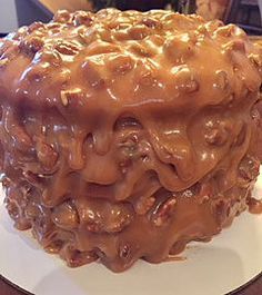 Southern Praline Cake, Pecan Praline Cake, Southern Praline, Praline Cake, Praline Recipe, Pecan Praline, Caramel Icing, Pecan Cake, Pecan Recipes