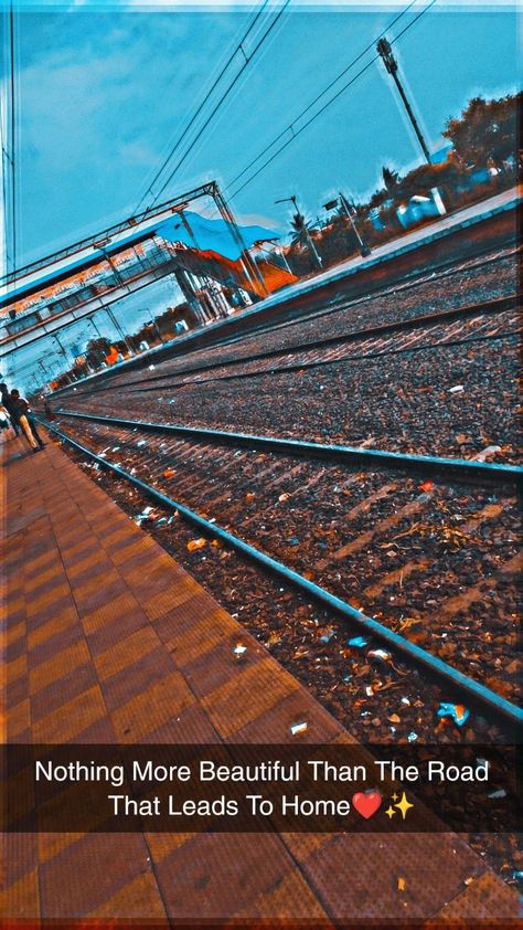 Train Snap Ideas, Train Snapchat Stories, Train Snap, Study Snaps Ideas, Creative Snaps For Snapchat, Funny Snapchat Pictures, Album Cover Wallpaper Collage, Streak Ideas, Funny Snaps