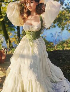 Corset Dress Fairy, Maiden Dress Medieval, Hobbit Inspired Wedding Dress, Fairy Costume Cottagecore, Cottage Fairy Costume, Peasant Dress With Corset, Aesthetic Outfits Fairycore, White Ren Faire Outfit, Cottagecore Dress With Corset