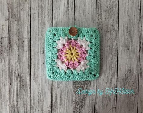 Granny Square Wallet, Card Holder Crochet Pattern, Pattern For Granny Square, Small Granny Square, Pattern For Crochet, American Crochet, Pouch Pattern, Small Pouch, Square Card