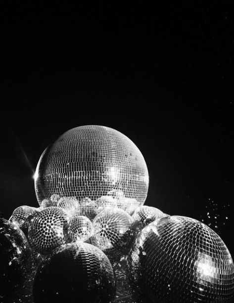 Disco Ball Photography, Disco Core, Disco Ball Background, Disco Ball Wallpaper, Disco Ball Aesthetic, Disco Design, Disco Background, Disco Aesthetic, Ball Aesthetic